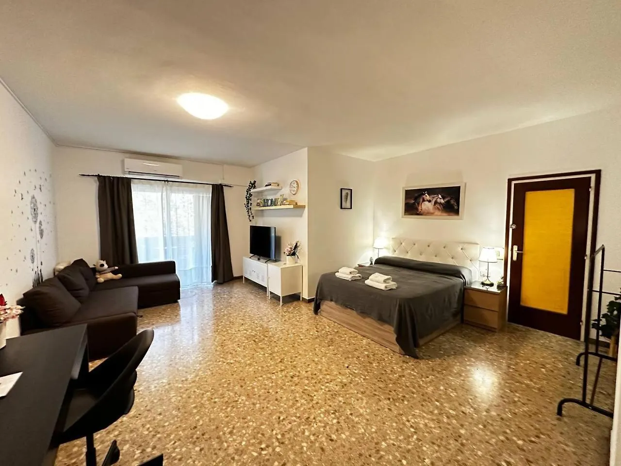 Acogedoras Habitaciones Sepulveda Barcelona